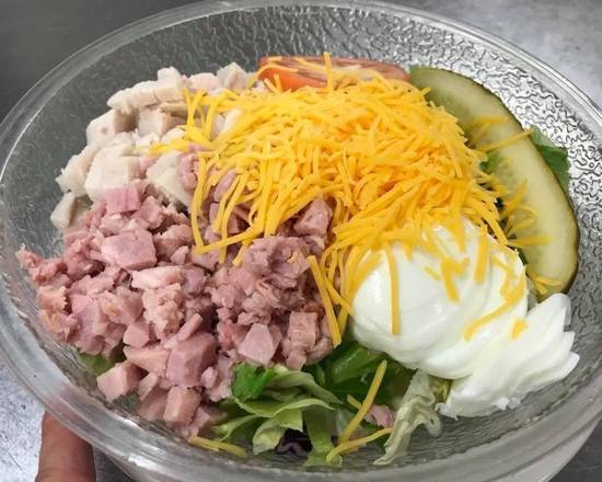 Order Chef's Salad food online from Mama's Daughters' Diner store, Irving on bringmethat.com
