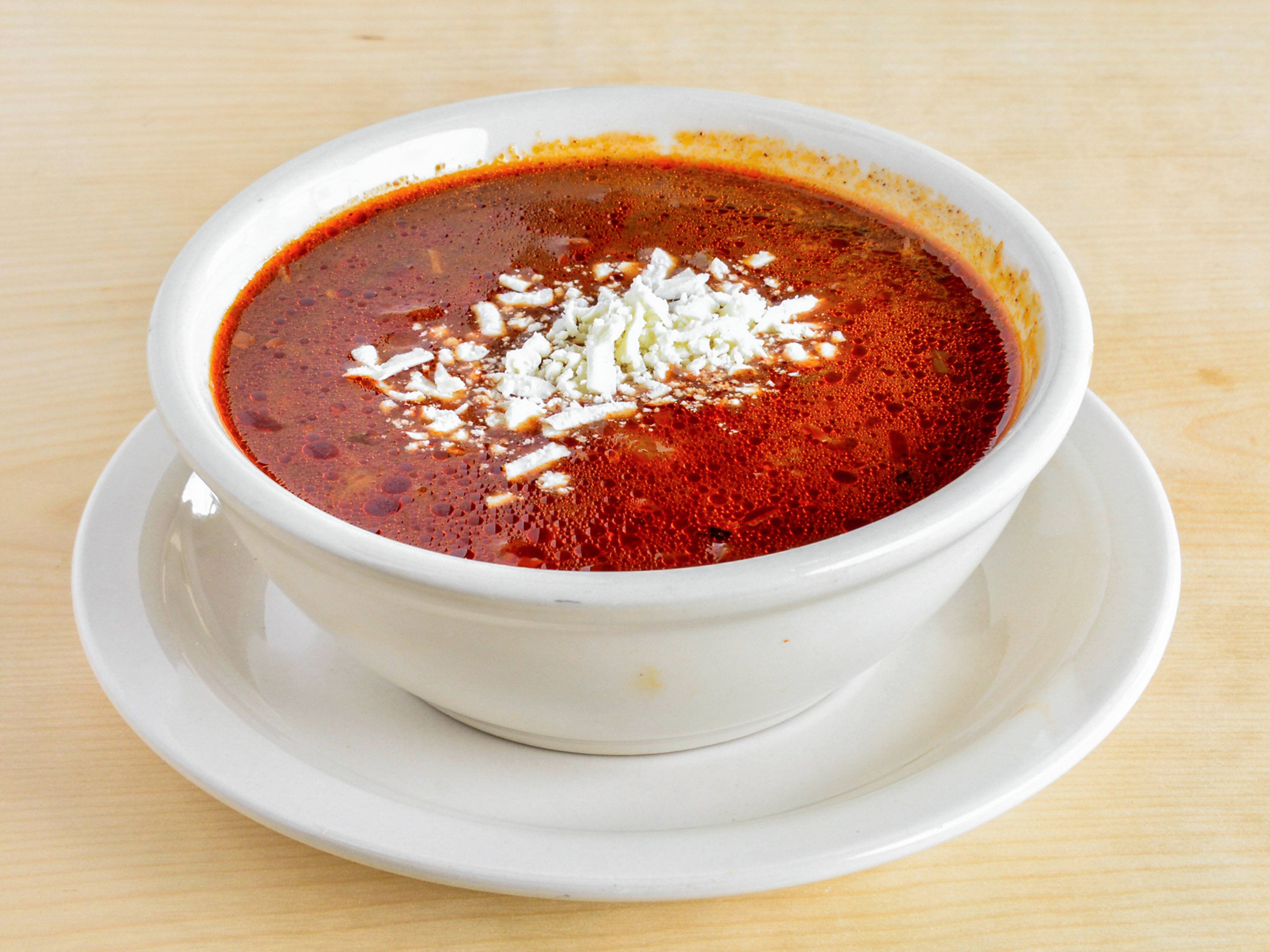 Order Dolce Signature Chili Soup food online from Dolce Wraps Mediterranean Grill store, Fairview Park on bringmethat.com