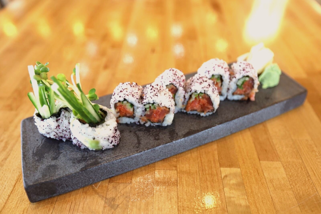 Order Spicy Tuna Roll food online from Kanau Sushi store, Houston on bringmethat.com