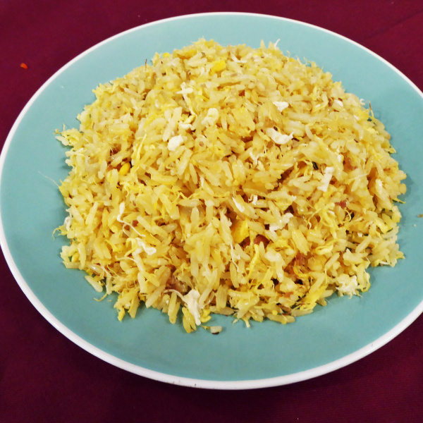 Order Egg Fried Rice 蛋炒饭 food online from King Kee store, San Francisco on bringmethat.com