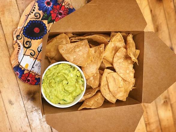 Order Homemade Guacamole & Chips food online from Gordo's store, Chicago on bringmethat.com