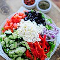 Order Greek Salad food online from Pizza World store, Los Angeles on bringmethat.com