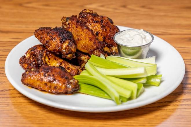 Order Spicy Wings food online from Lincoln Tavern and Restaurant store, Boston on bringmethat.com
