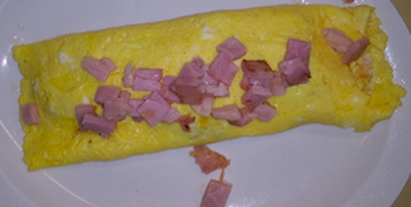 Order Ham Omelette food online from Amber Restaurant store, Knoxville on bringmethat.com