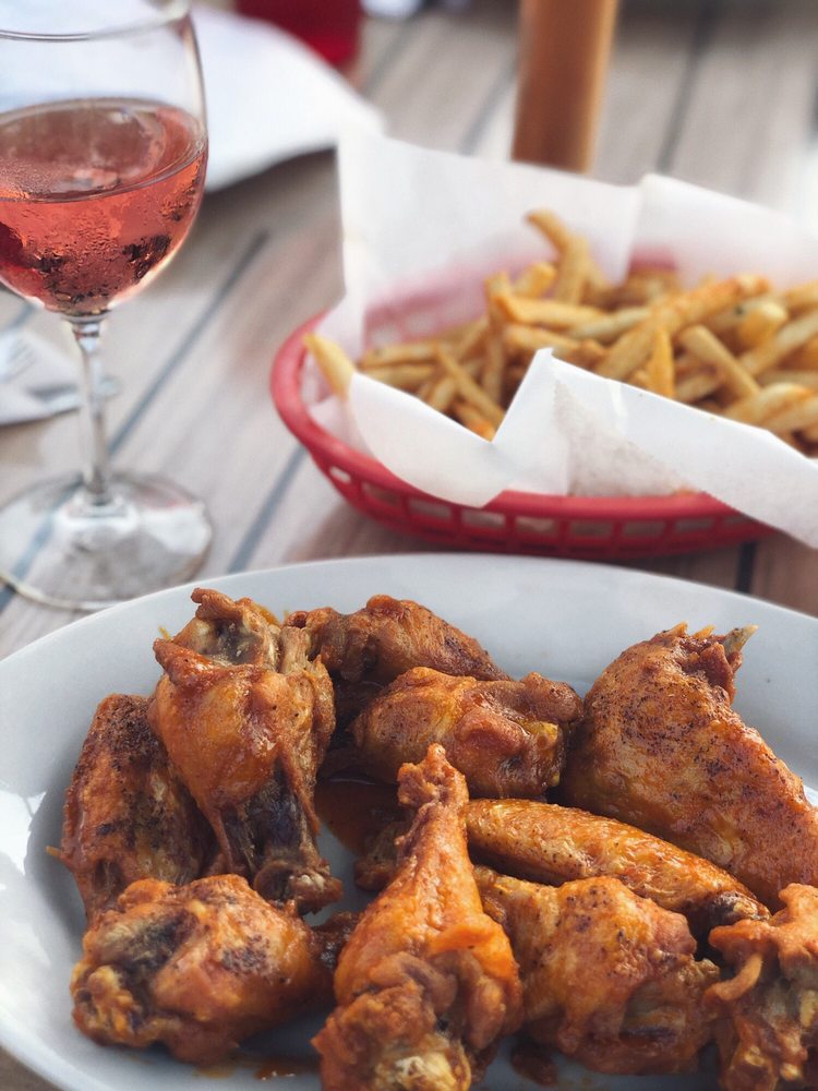 Order JUMBO BUFFALO WINGS food online from Pisano's NY Style Pizzeria store, Kennesaw on bringmethat.com