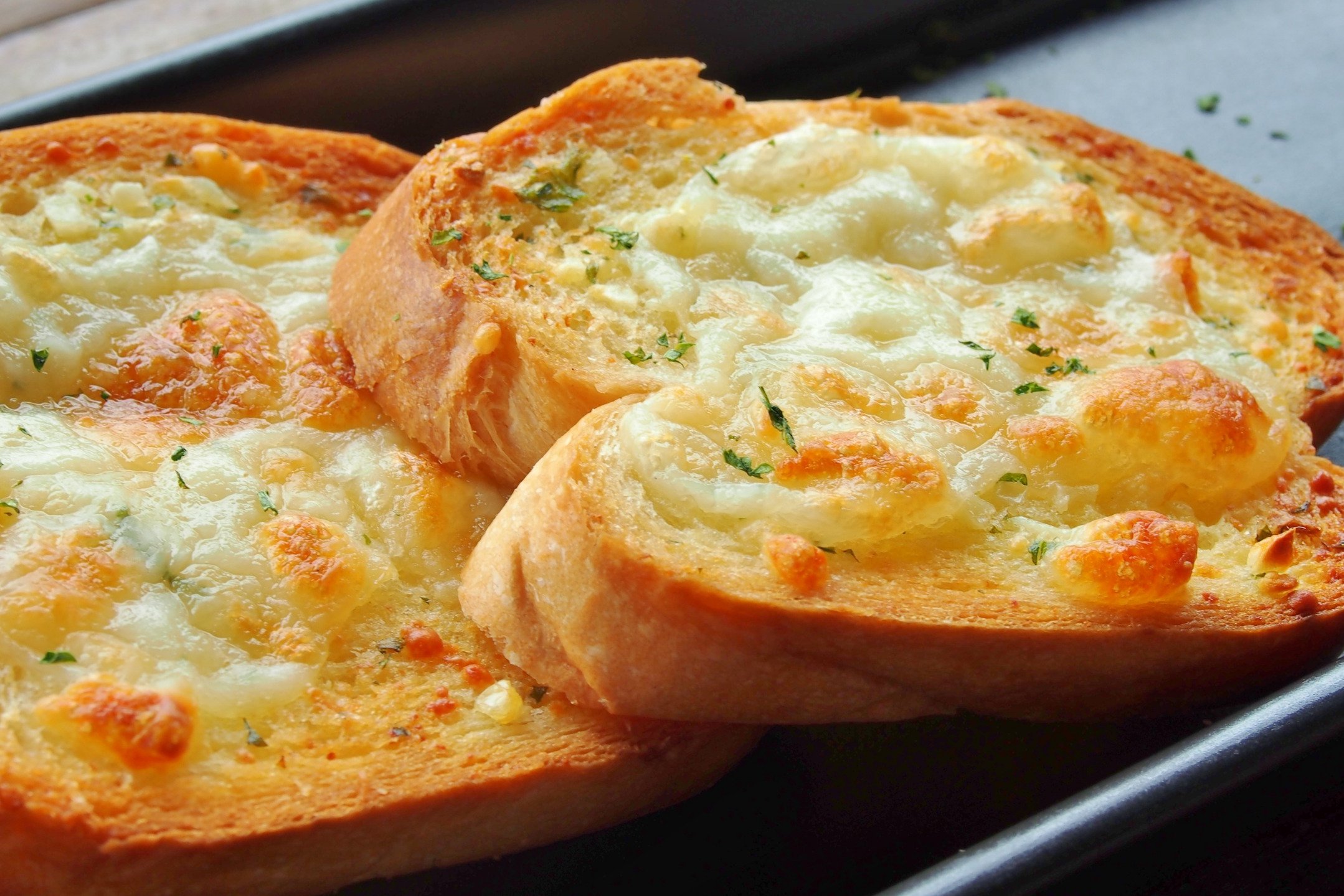 Order Garlic Bread with Cheese food online from Italian Affair Pizza & Pasta store, North Cape May on bringmethat.com