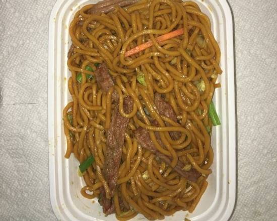 Order 21.Beef Lo Mein food online from Panda Garden Buffet Inc store, Cookeville on bringmethat.com