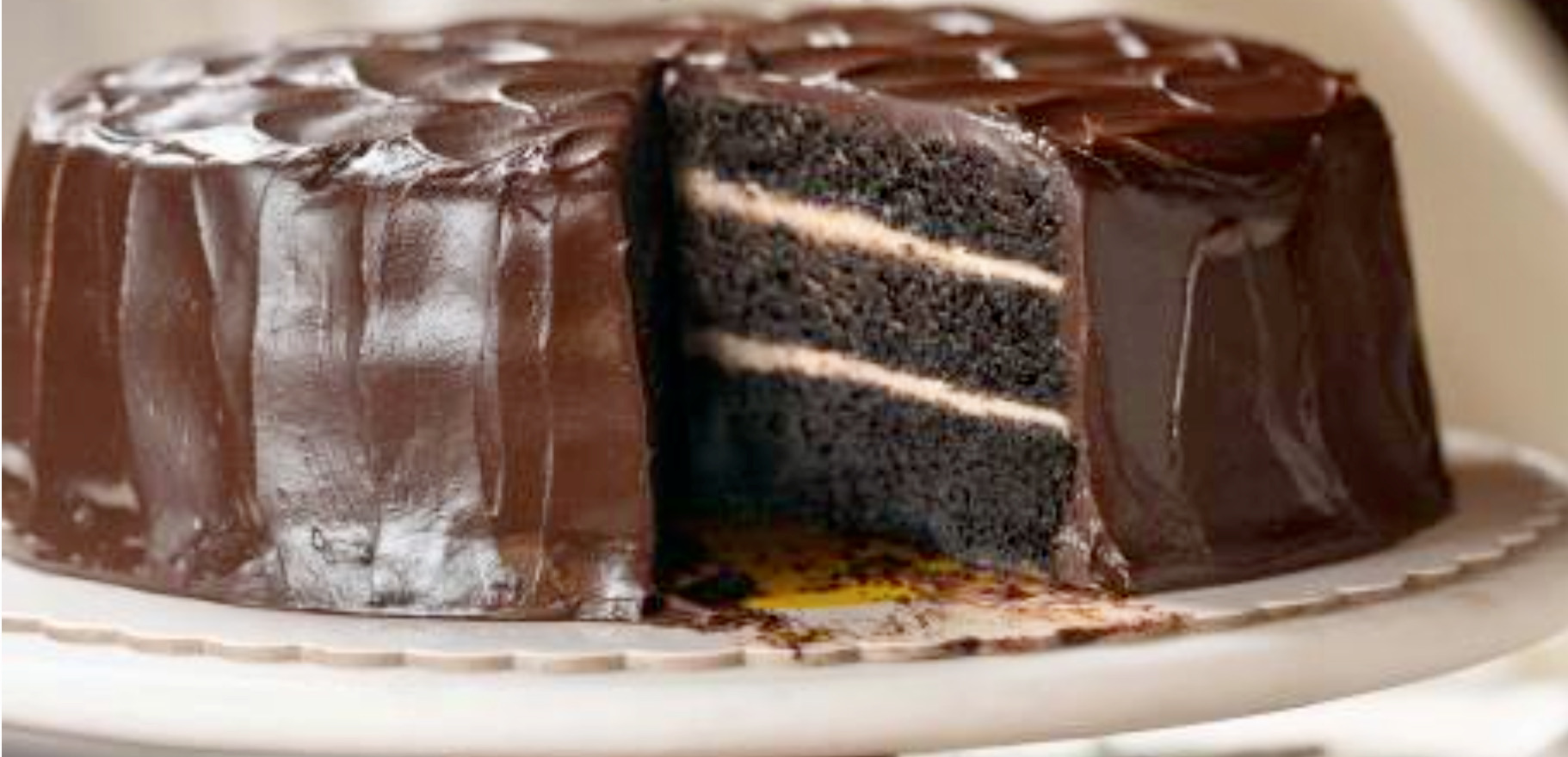 Order Chocolate Royale food online from Goldilocks store, Union City on bringmethat.com
