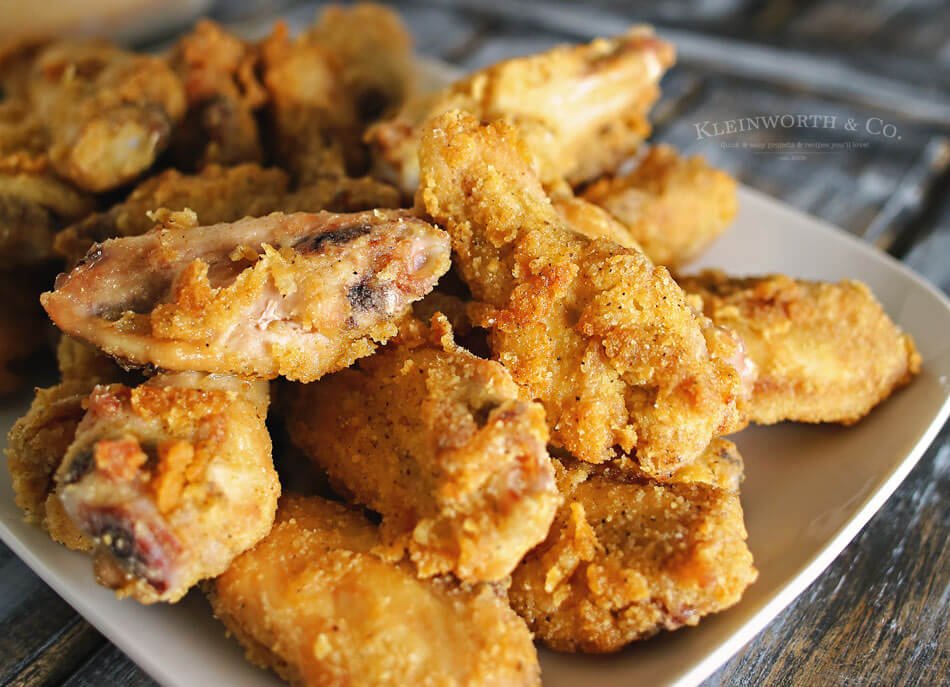 Order Fried Chicken Wing(6) food online from Captain crawfish store, Humble on bringmethat.com
