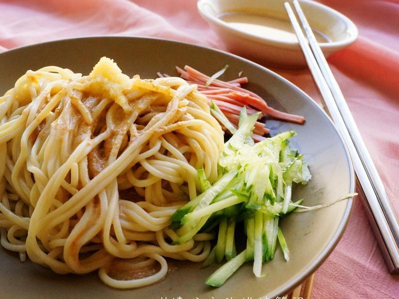 Order Cold Noodles凉面 food online from Frice store, Riverside on bringmethat.com