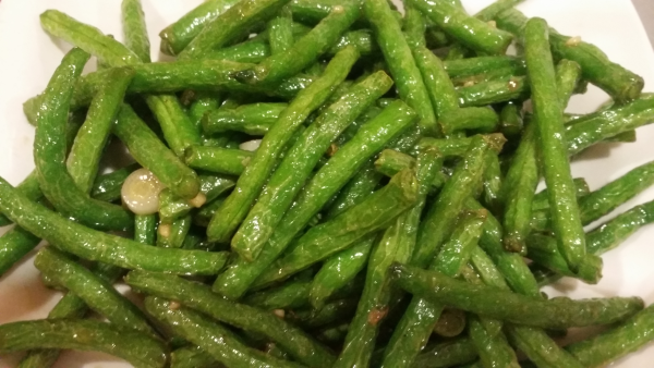Order Dry Sauteed String Beans food online from Golden Ginger store, Hemet on bringmethat.com