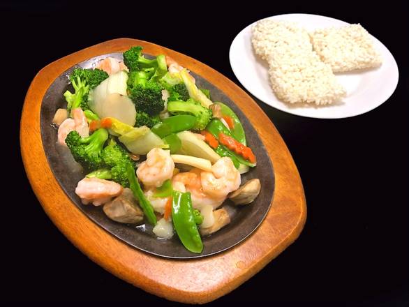 Order Shrimp with Sizzling Rice food online from Soul of China store, La Quinta on bringmethat.com
