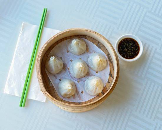 Order Shanghai Soup Dumpling (6 pcs) 灌汤小笼包 food online from Best Dumpling In San Francisco store, San Francisco on bringmethat.com
