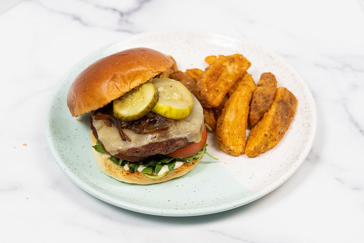 Order Bayside Beef Burger food online from Bluestone Lane Cafe store, Los Angeles on bringmethat.com