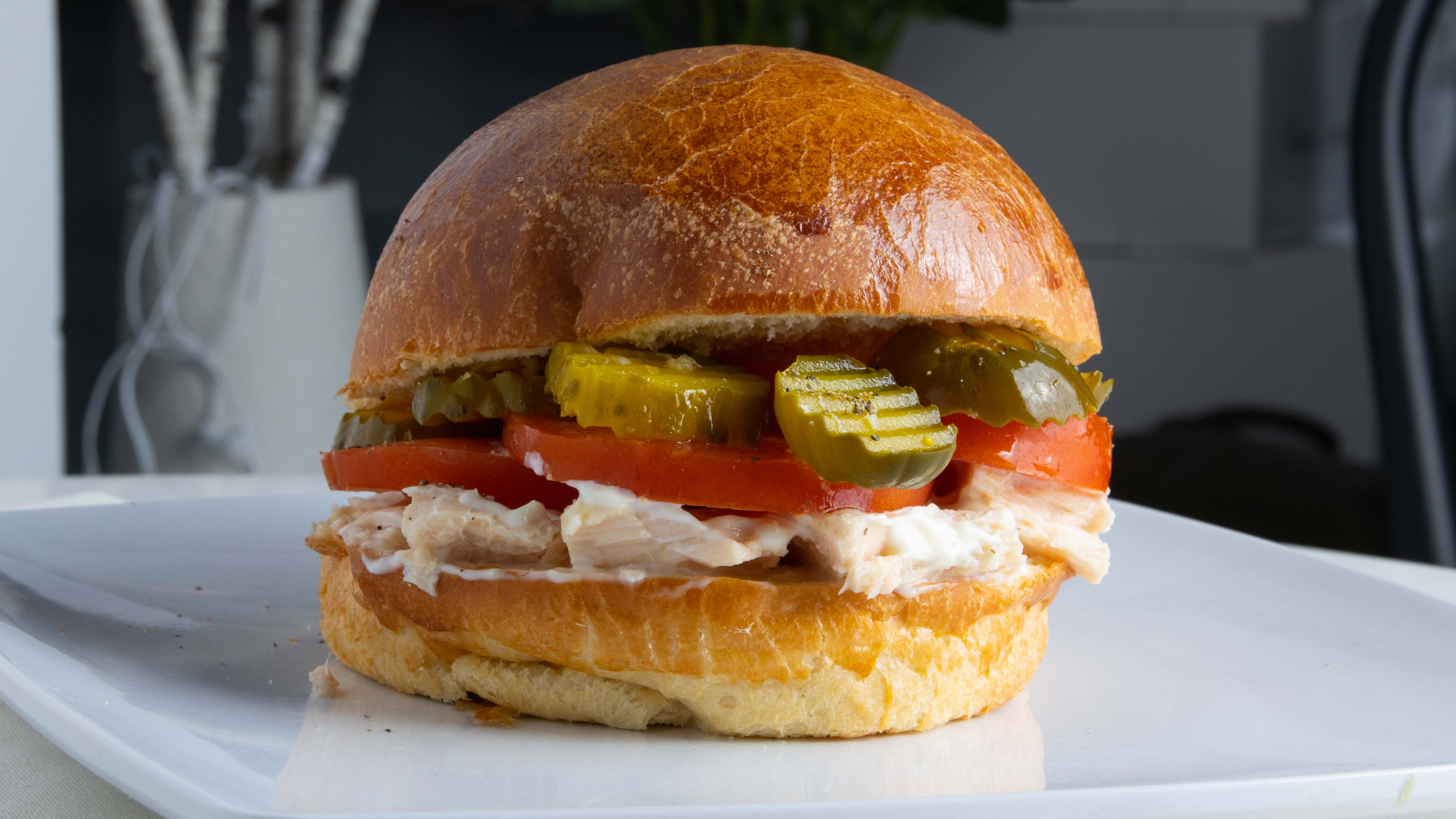 Order Tuna, Mayo, Tomatoes and Pickles Sandwich food online from Délice Macarons store, Cranford on bringmethat.com