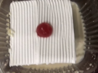 Order Tres Leches food online from Dominicana Pollo Sabroso store, Bronx on bringmethat.com