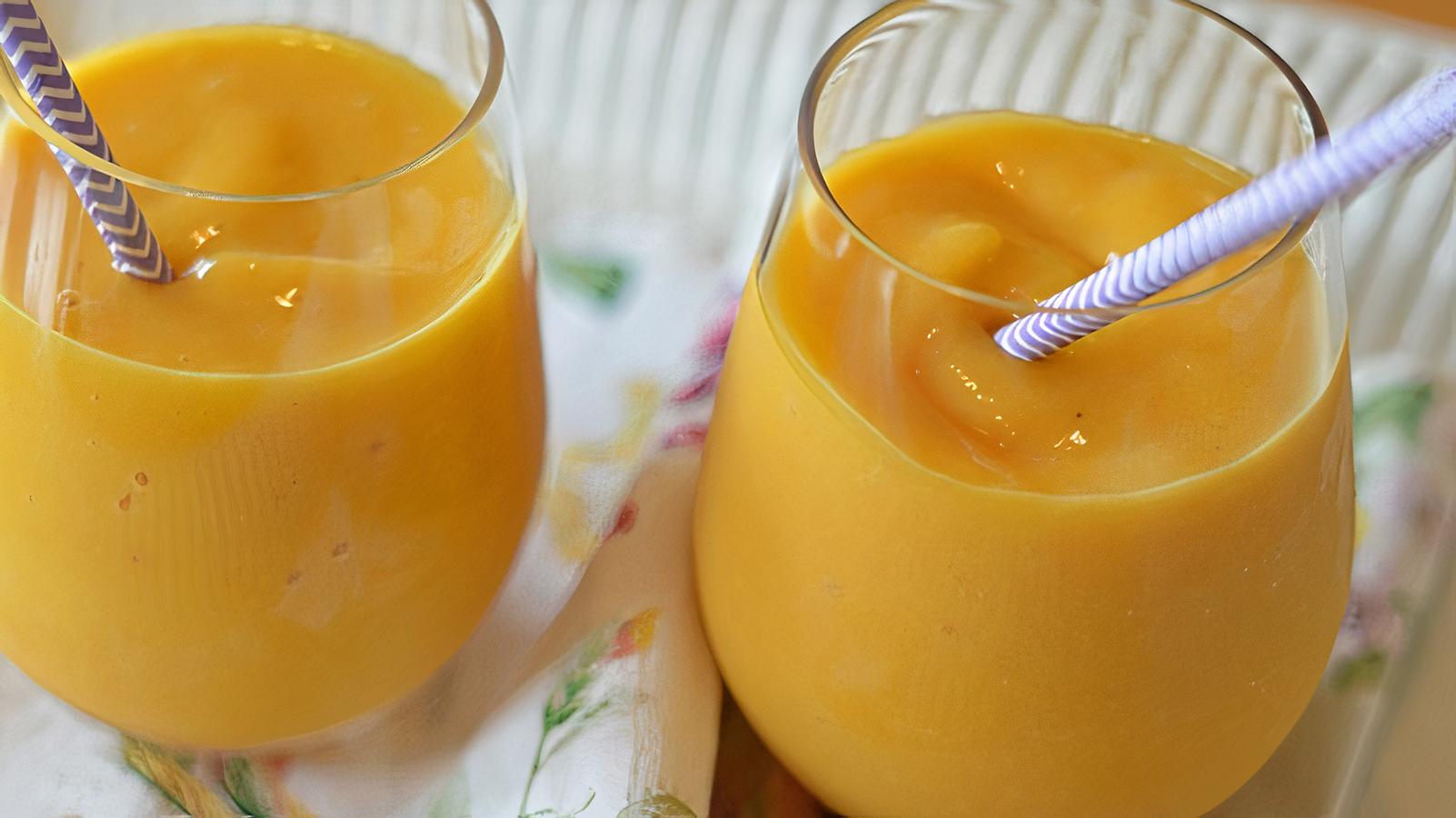 Order  Mango Peach Smoothie food online from Old Town Crab store, Lawrenceville on bringmethat.com