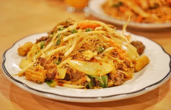 Order Lion City Noodles Lunch food online from Thai Time store, Worcester on bringmethat.com