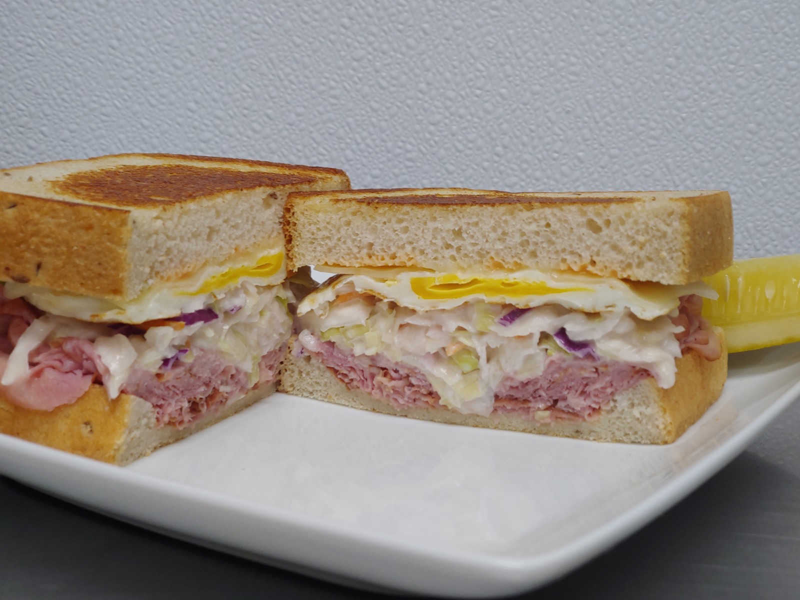 Order 9. Ed's Reuben Sandwich food online from Amazing Deli store, Midland on bringmethat.com