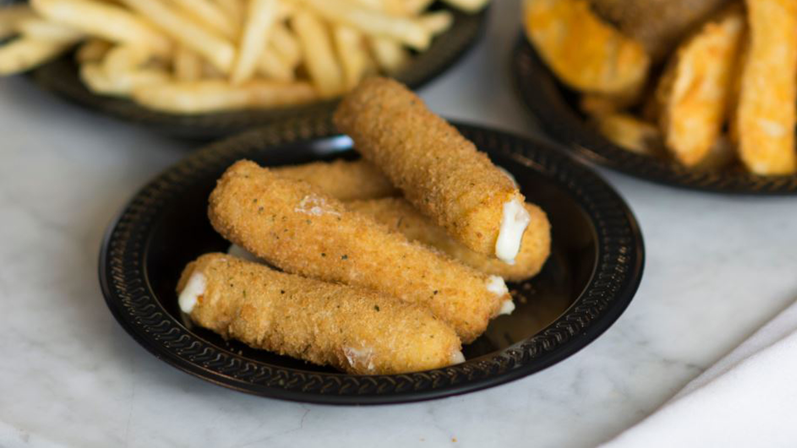 Order Mozzarella Sticks  (8 pieces) food online from Pizza man store, Glendale on bringmethat.com