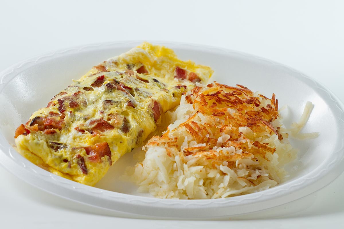 Order Bacon Omelette with Hashbrowns food online from Billy Goat Tavern store, Chicago on bringmethat.com