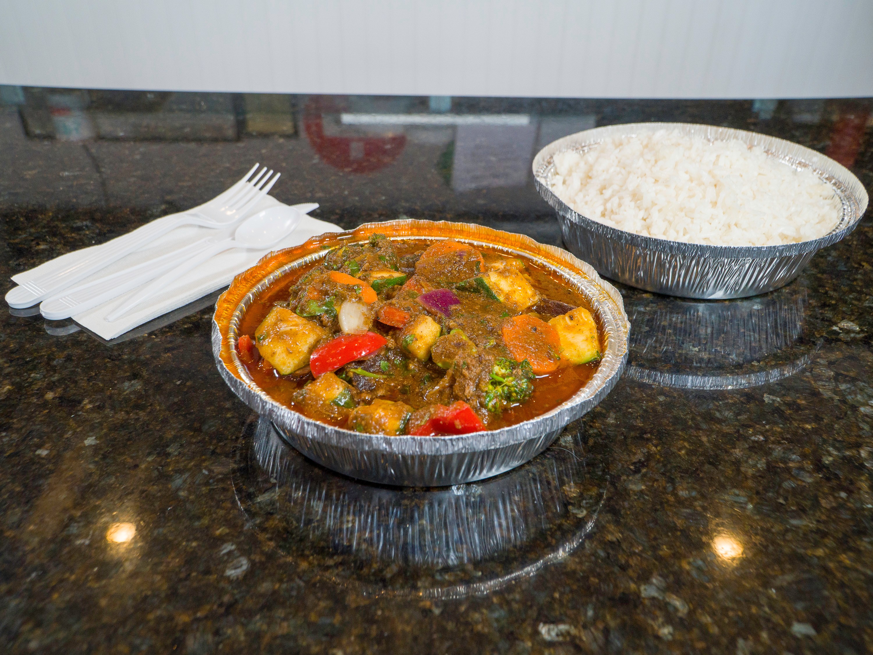 Order Vegetable Curry food online from Papa Curry store, Arlington on bringmethat.com