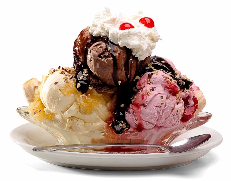 Order Rich's Banana Split - food online from Leatherby Family Creamery store, Citrus Heights on bringmethat.com