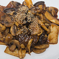 Order Mushroom Stir Fry 五菇大会 K food online from Jin's Fine Asian Cuisine store, Brookline on bringmethat.com