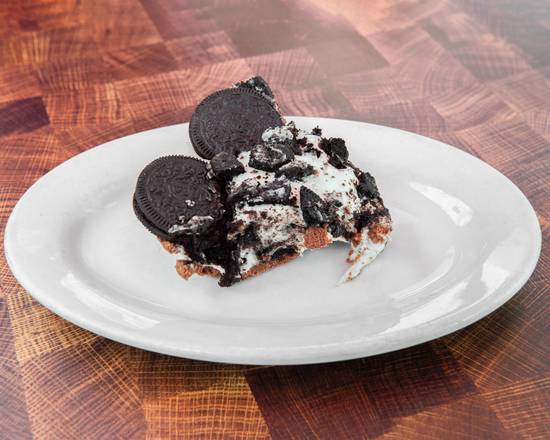 Order Oreo Cheesecake food online from Darecipe Desserts & More store, Stone Mountain on bringmethat.com