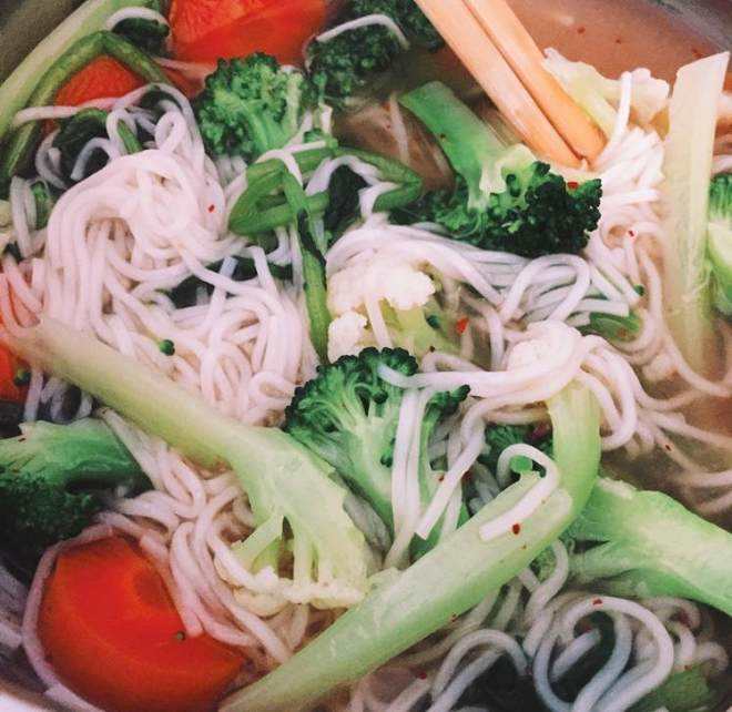 Order N3. Mixed Vegetable Noodle Soup food online from Mr. Rice store, Rahway on bringmethat.com