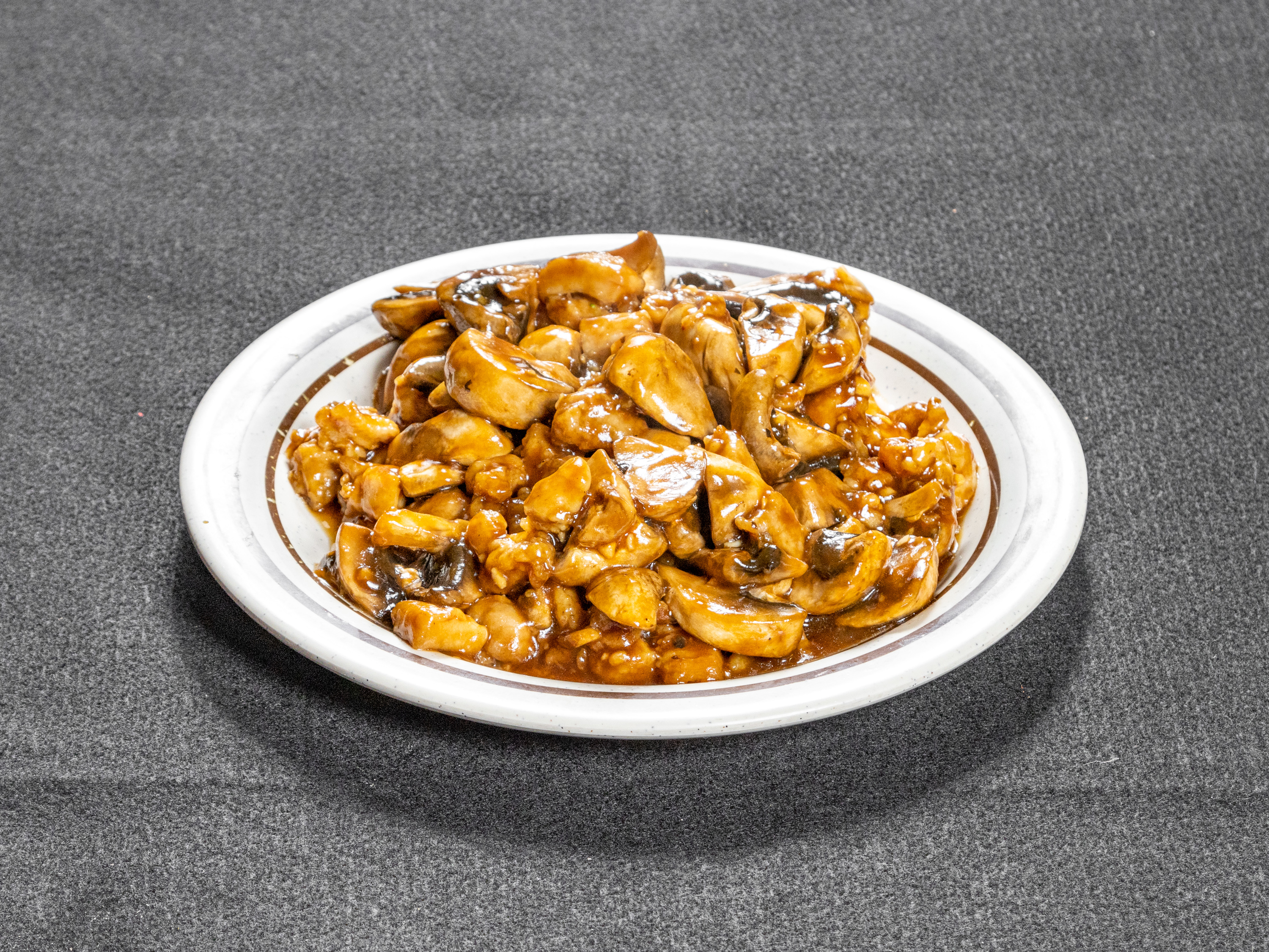 Order Chicken with Mushrooms food online from Chinatown Cafe store, Denton on bringmethat.com