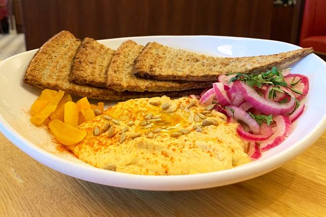 Order Lemony Chickpea Hummus & Califlower Pita food online from Silver Diner store, Cherry Hill on bringmethat.com