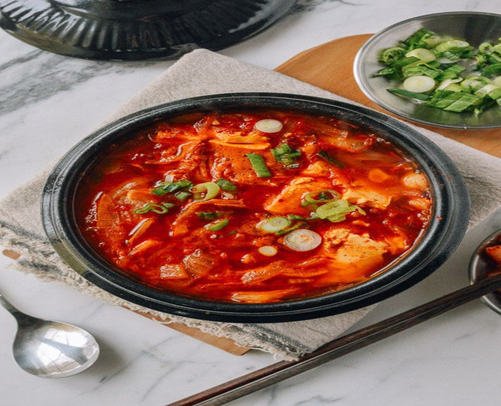 Order Kimchi Stew 32oz food online from Brown Rice Korean Grill store, Nottingham on bringmethat.com