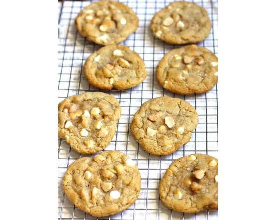 Order White Chocolate Macadamia Nut Cookies food online from Soup Kettle Grill store, Meridian on bringmethat.com