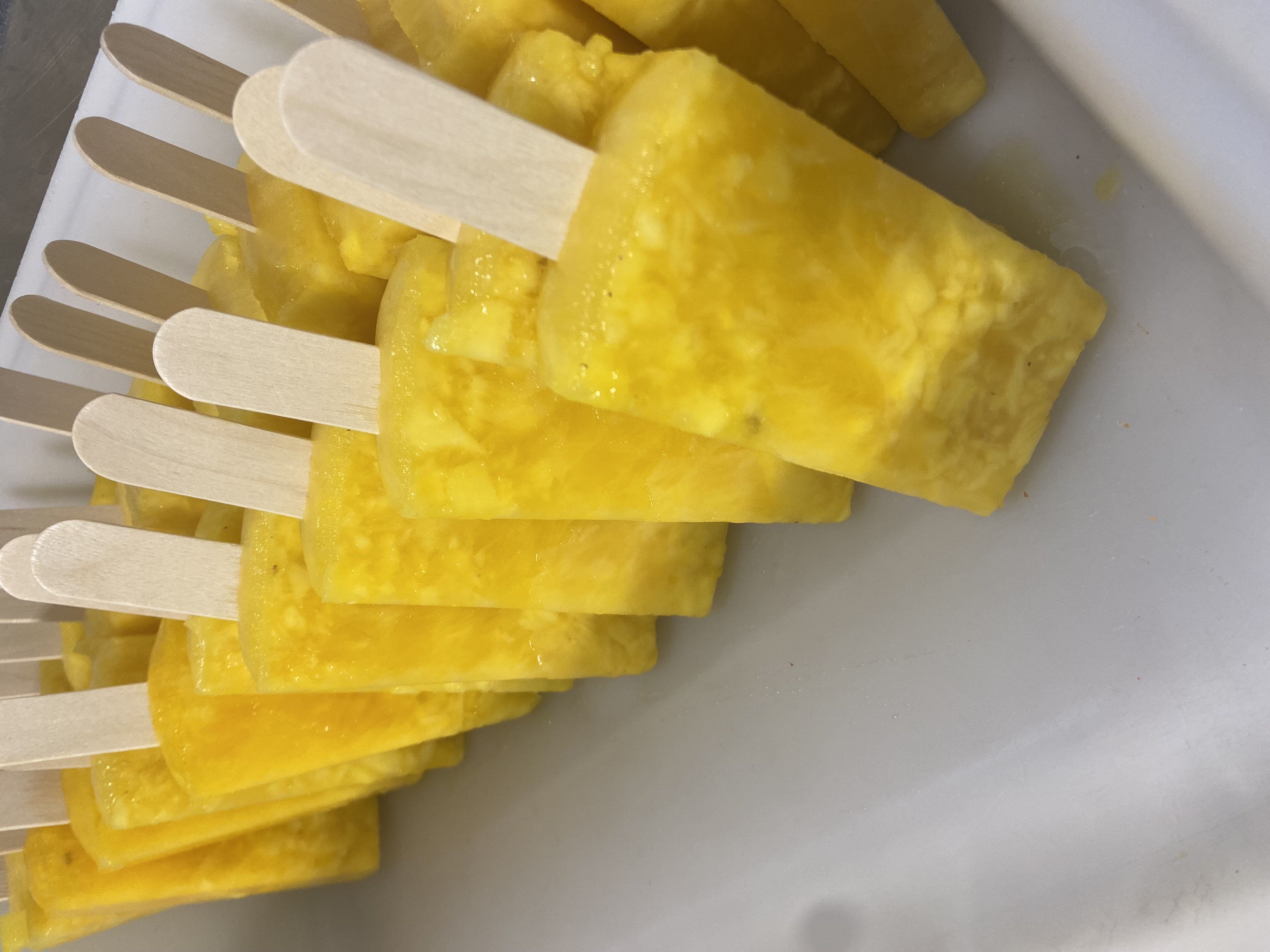 Order Pineapple non dairy Paleta  food online from La Michoacana + Crepes store, Des Plaines on bringmethat.com