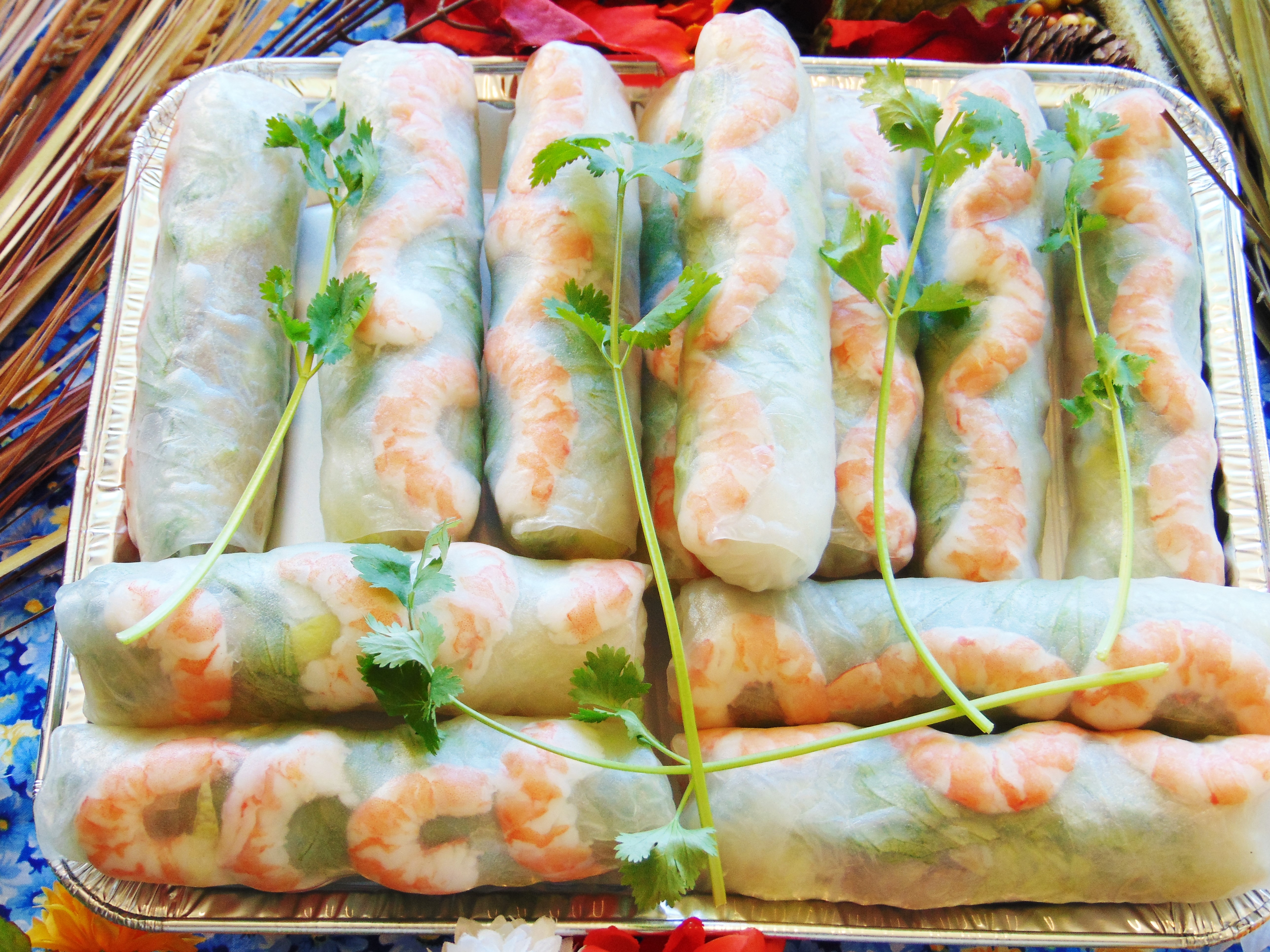 Order T04. Spring Rolls Part Tray food online from Pho Daily store, Long Beach on bringmethat.com