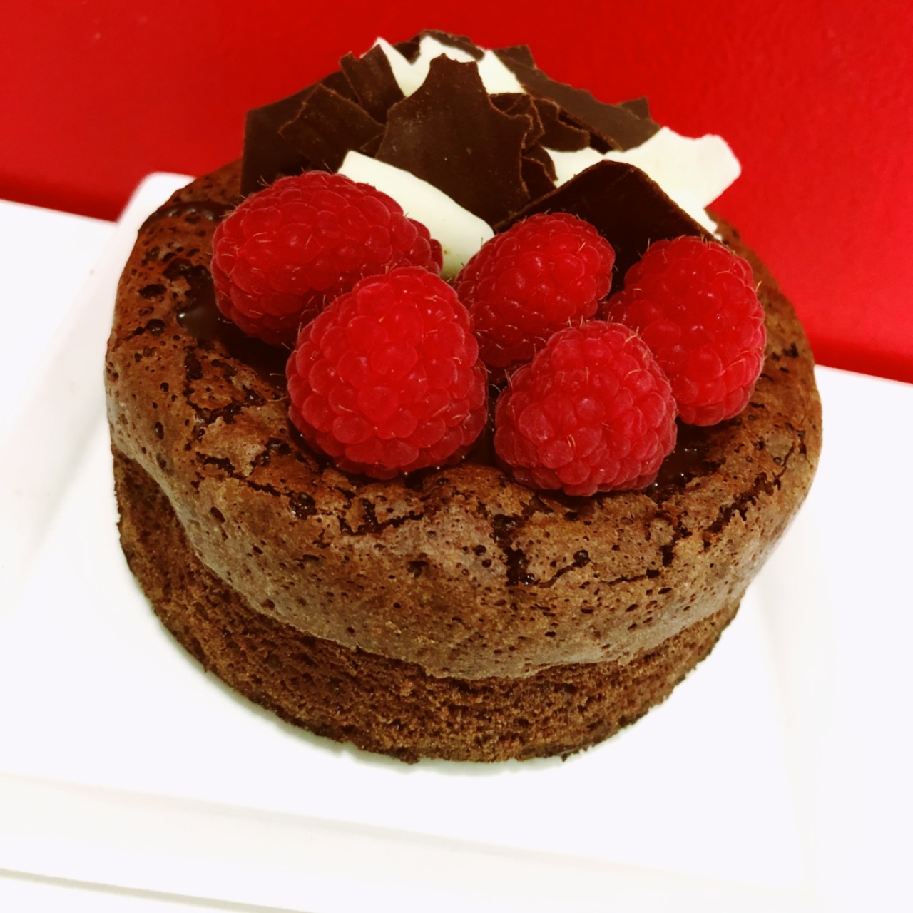 Order Gluten Free Flourless Chocolate Cake food online from Sinners & Saints Desserts store, Venice on bringmethat.com