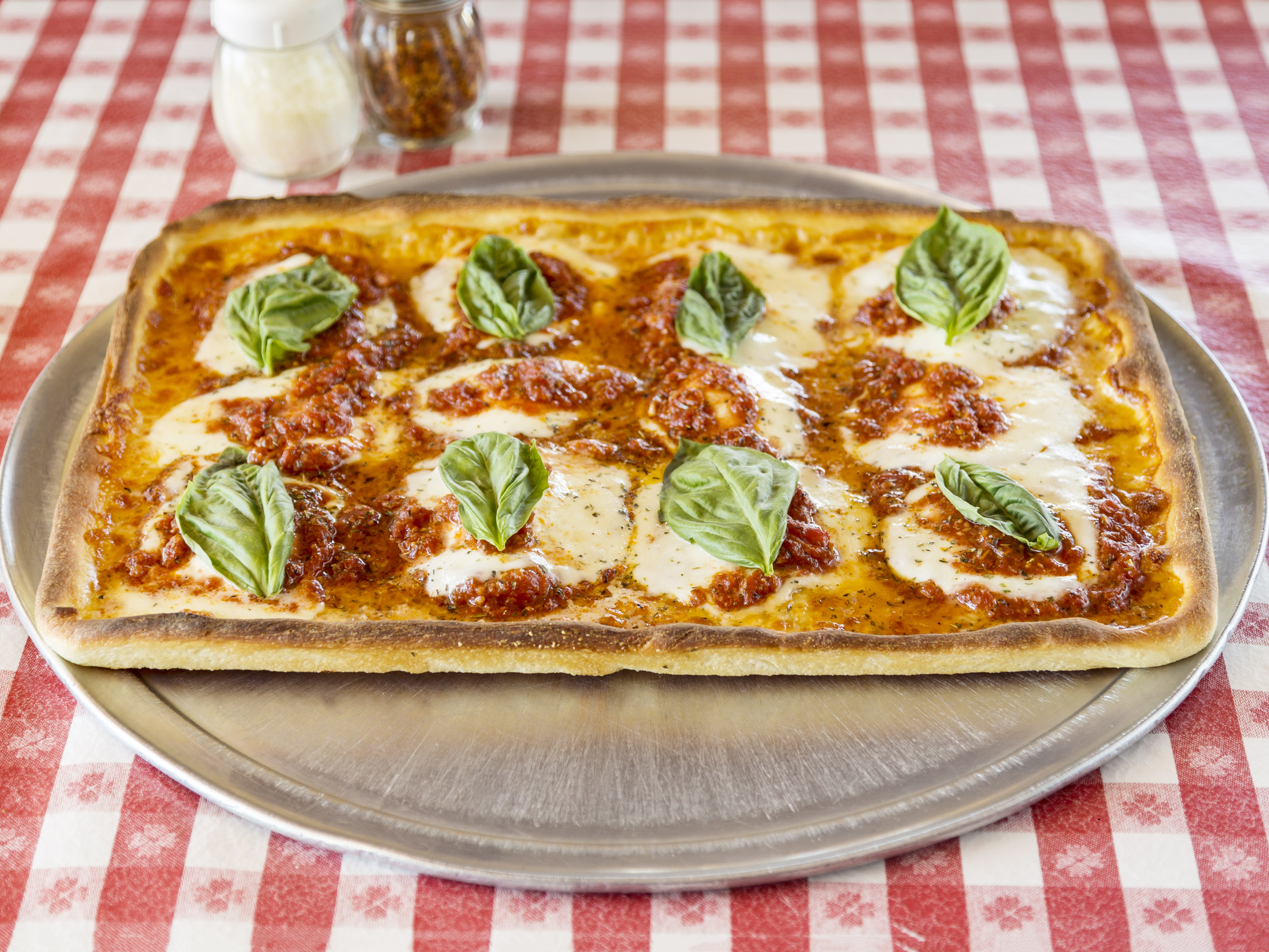 Order Gran-ma Large 16" Pizza food online from Lorenzo's Pizza and Pasta store, Scottsdale on bringmethat.com