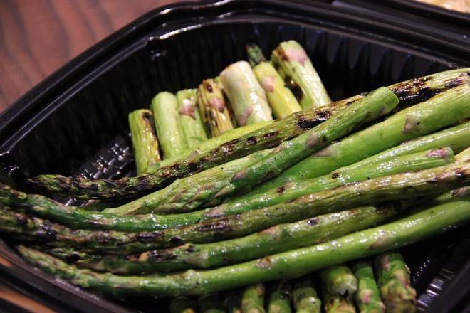Order SIDE GRILLED ASPARAGUS food online from Zanti Cucina Italiana store, Magnolia on bringmethat.com