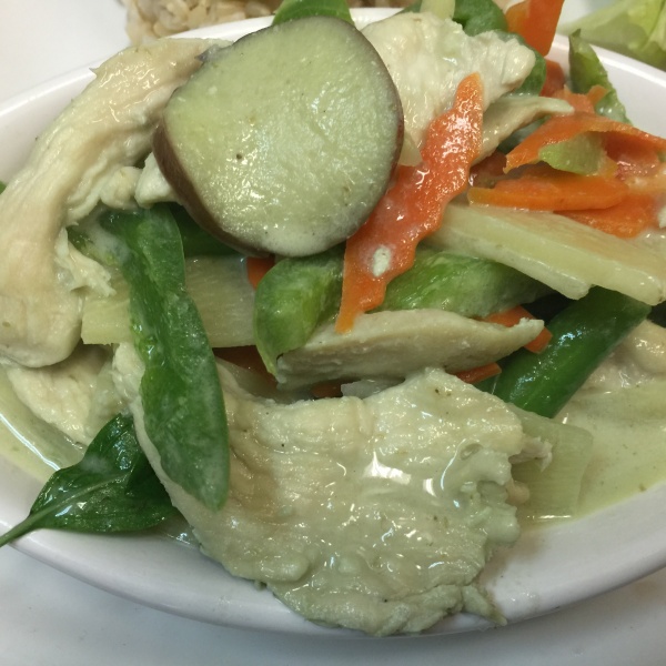 Order 48. Green Curry (Kang Keaw Wan) food online from Siam Bay Thai Cuisine store, El Segundo on bringmethat.com