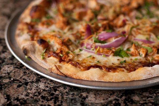 Order BBQ Chicken Pizza food online from Willow Street store, Los Gatos on bringmethat.com