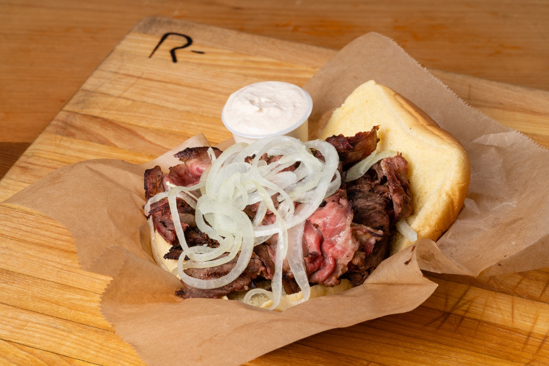 Order Pit Beef Sandwich food online from Rocklands Barbeque & Grilling Company store, Arlington on bringmethat.com