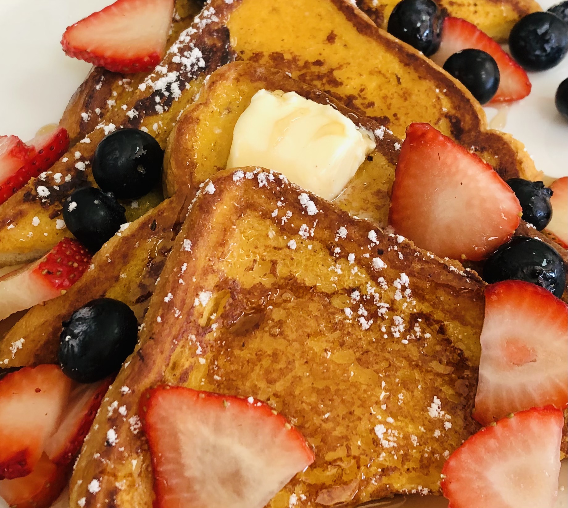 Order French Toast with Fresh Fruits Plate food online from Bagels and brew store, Astoria on bringmethat.com
