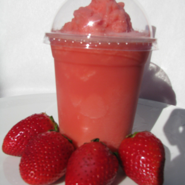 Order D03. Strawberry Shake food online from Pho Daily store, Gardena on bringmethat.com
