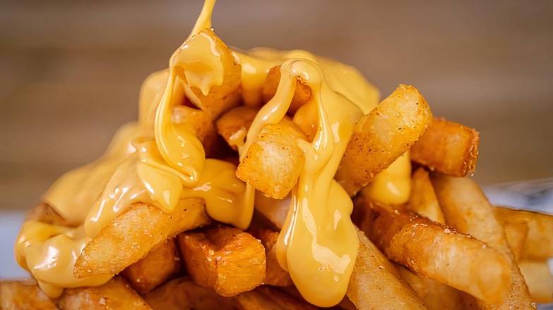 Order Side Cheese Fries food online from Patty Melt Co store, Des Plaines on bringmethat.com