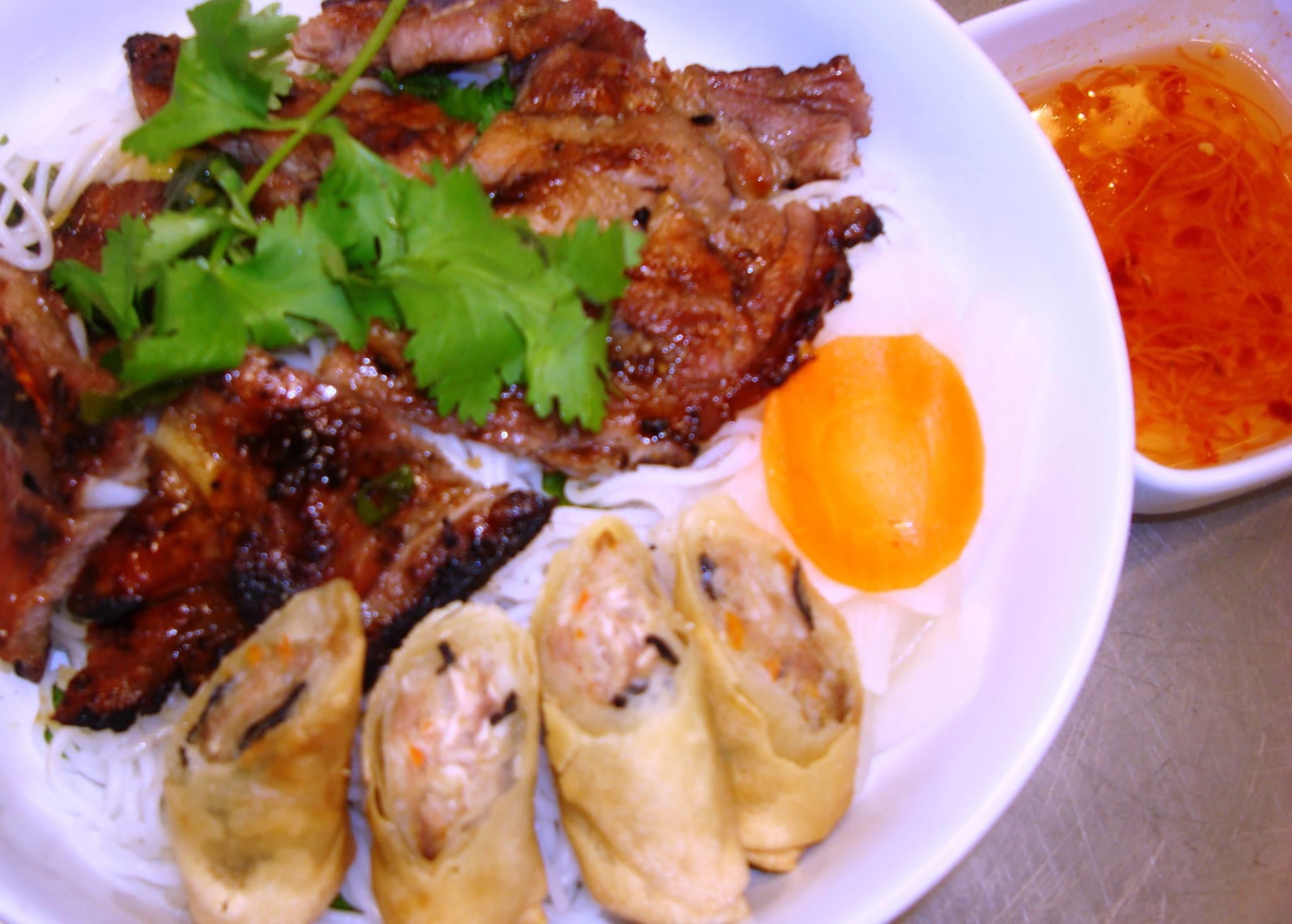 Order Family Grilled Pork Chop Meal Deal for 4 food online from Pho Ever store, Newark on bringmethat.com