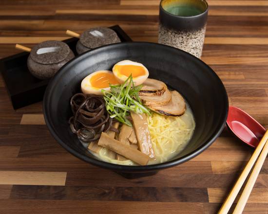 Order Tonkotsu Ramen with Chashu food online from Hoshinoya store, San Francisco on bringmethat.com