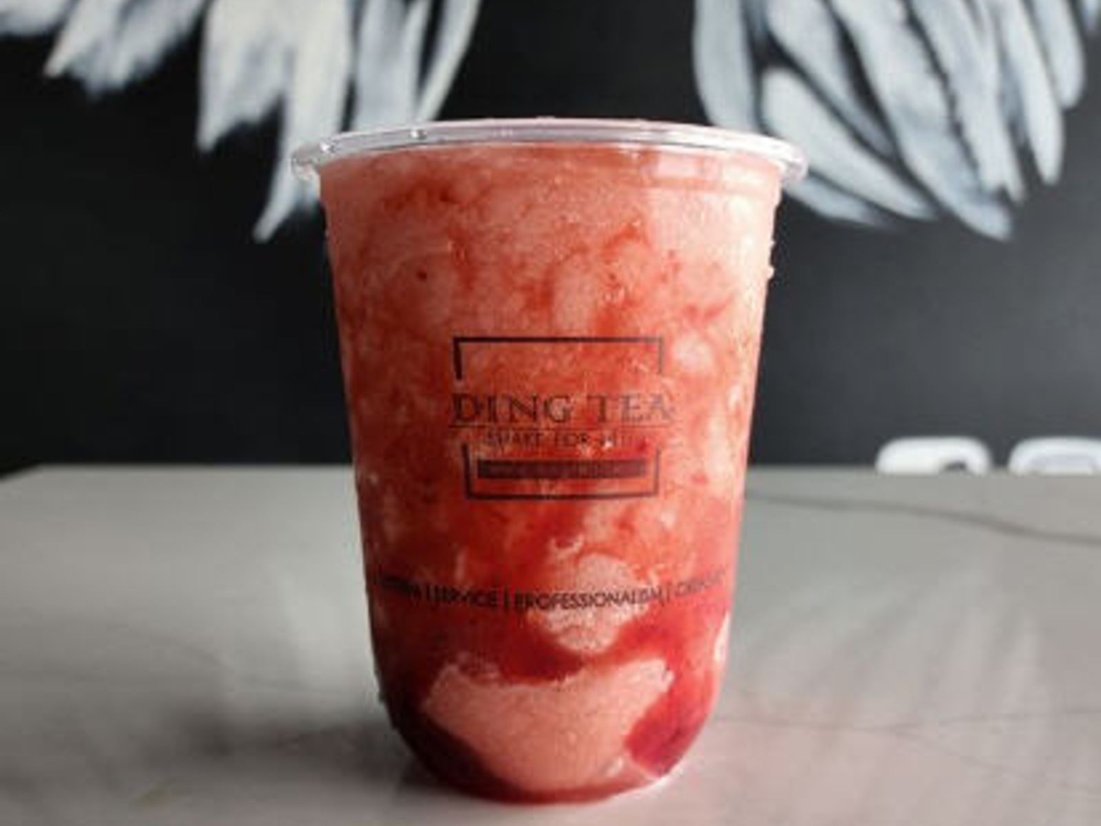 Order Strawberry Slush food online from Ding Tea Carson store, Carson on bringmethat.com
