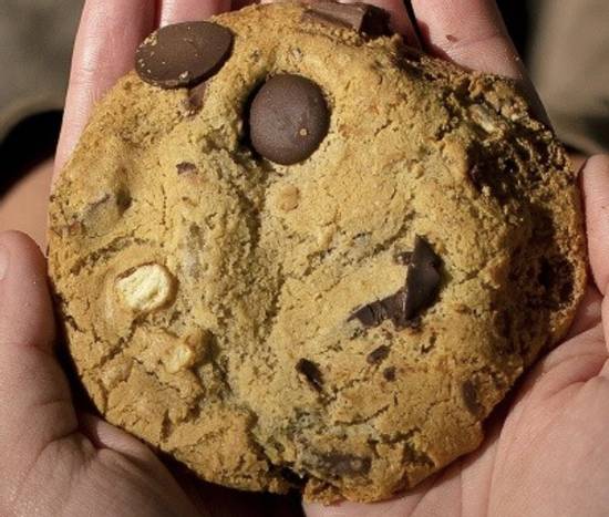 Order Chocolate Chip Cookie food online from Cosi store, Wilmington on bringmethat.com