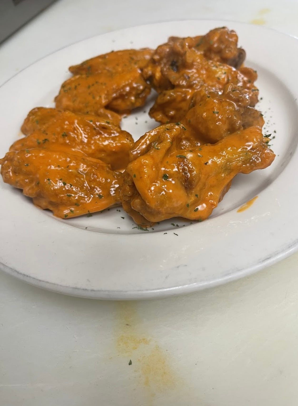 Order Traditional Wings - 10 Pieces food online from Anthony's Pizzeria store, Wind Gap on bringmethat.com